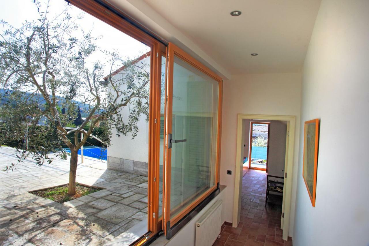 Spacious Villa In Parecag With A Swimming Pool Sečovlje Kültér fotó
