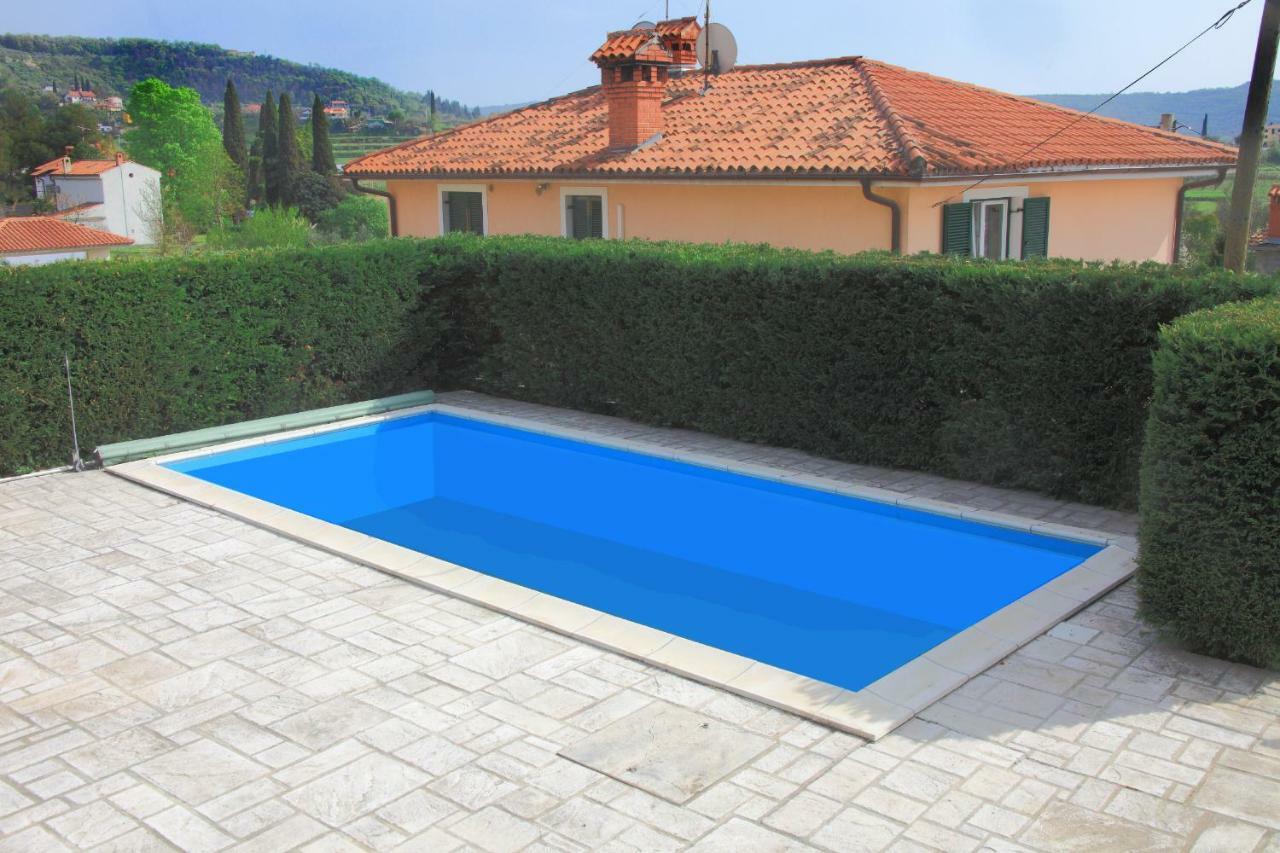 Spacious Villa In Parecag With A Swimming Pool Sečovlje Kültér fotó